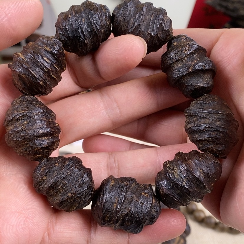 【闪购商品】香木达拉干2.2