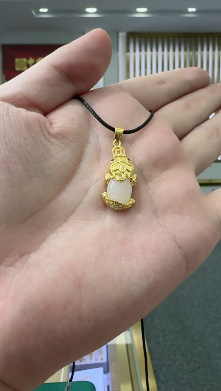 【闪购商品】和田玉吊坠未镶嵌貔貅吊坠赠皮绳
