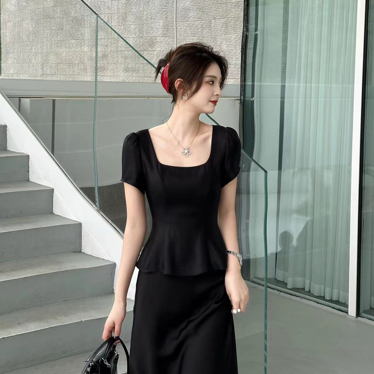 LUOZHIYIN/罗知音T19864F显瘦气质U领短袖气质修身上衣