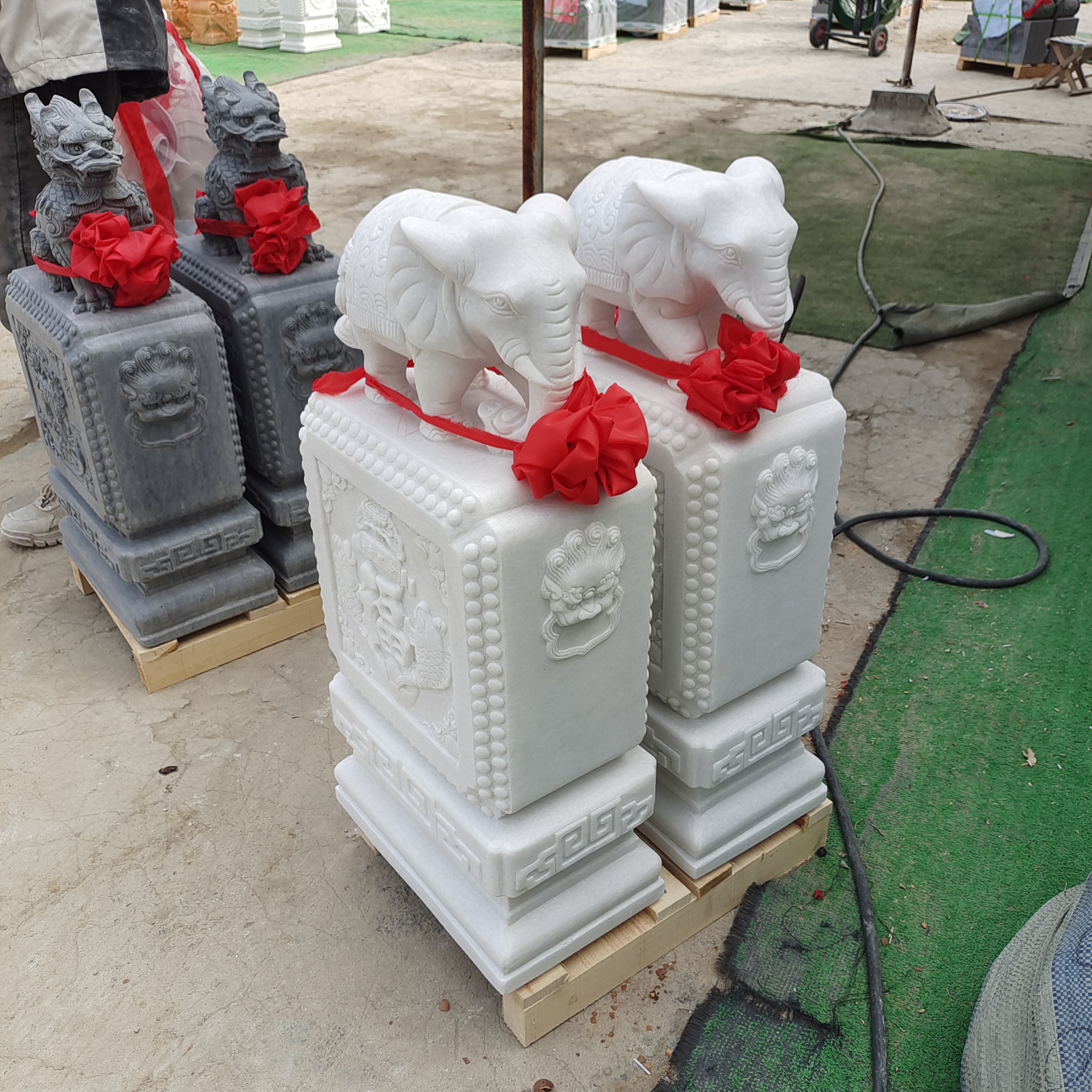 石雕汉白玉材质天然石材大理石材质 小象款抱鼓石门鼓石门口摆