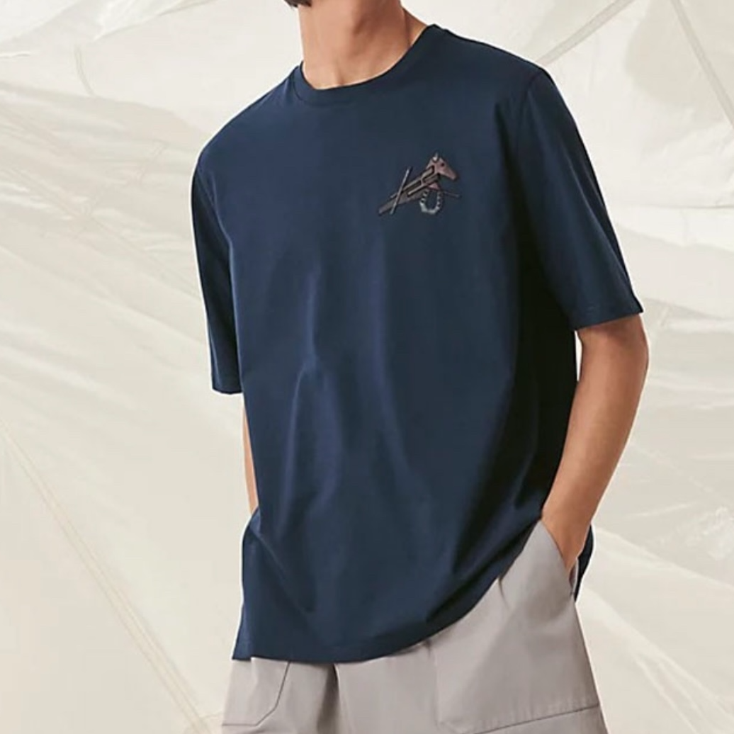 全新未使用 Hermes/爱马仕 男士咖啡色小皮马深蓝色短袖T恤124414