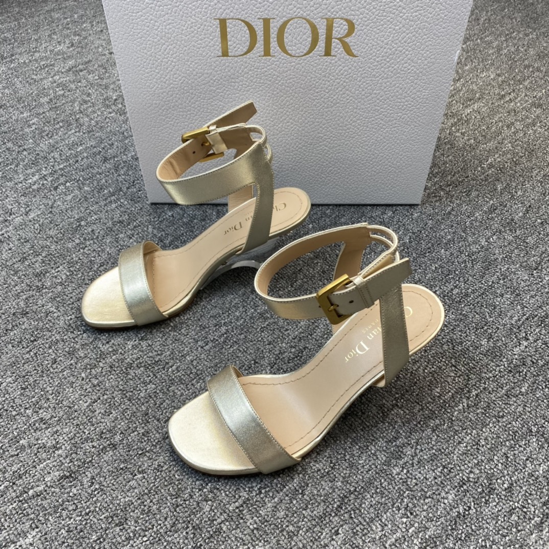 全新未使用 DIOR/迪奥 女士金色皮面琥珀跟高跟凉鞋114615