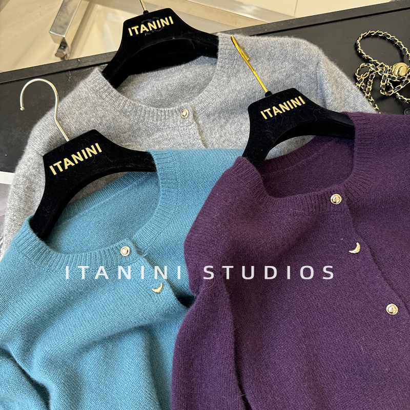 针织开衫女秋冬新款韩系穿搭金扣长袖毛针织衫打底衫薄毛线衣上衣