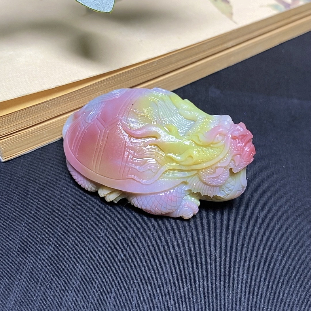 天然四川凉山盐源玛瑙苏工大师雕刻炫彩龙龟吊坠挂件手持摆件手把