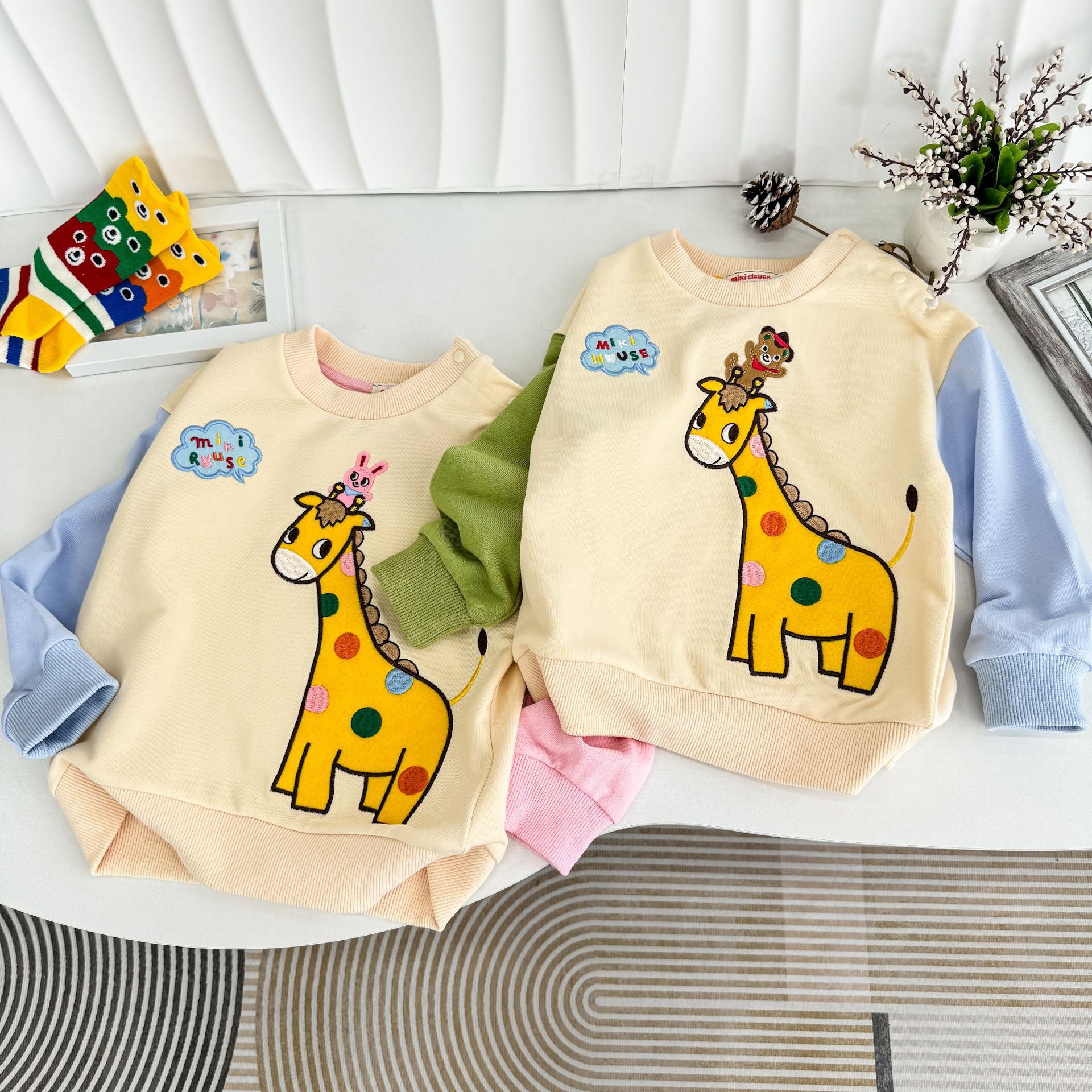 日系miki儿童卫衣24秋新男女童长袖拼色长劲鹿宽松休闲卫衣潮5077