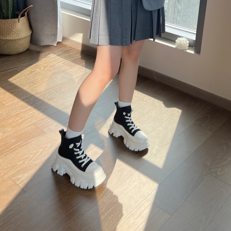 节节糕～原创设计增高7.5cm厚底马丁靴小个子增高短靴高帮帆布鞋女