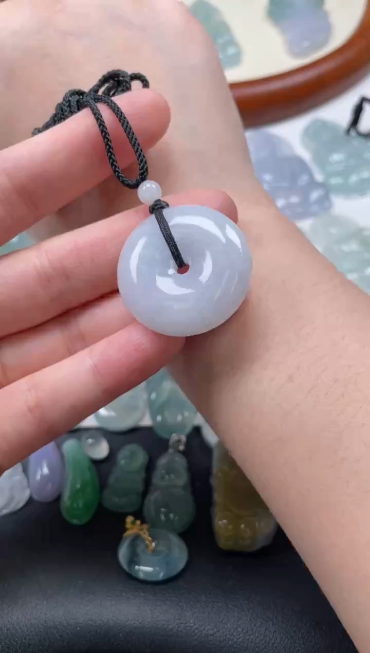 【闪购商品】翡翠颈饰未镶嵌平安扣