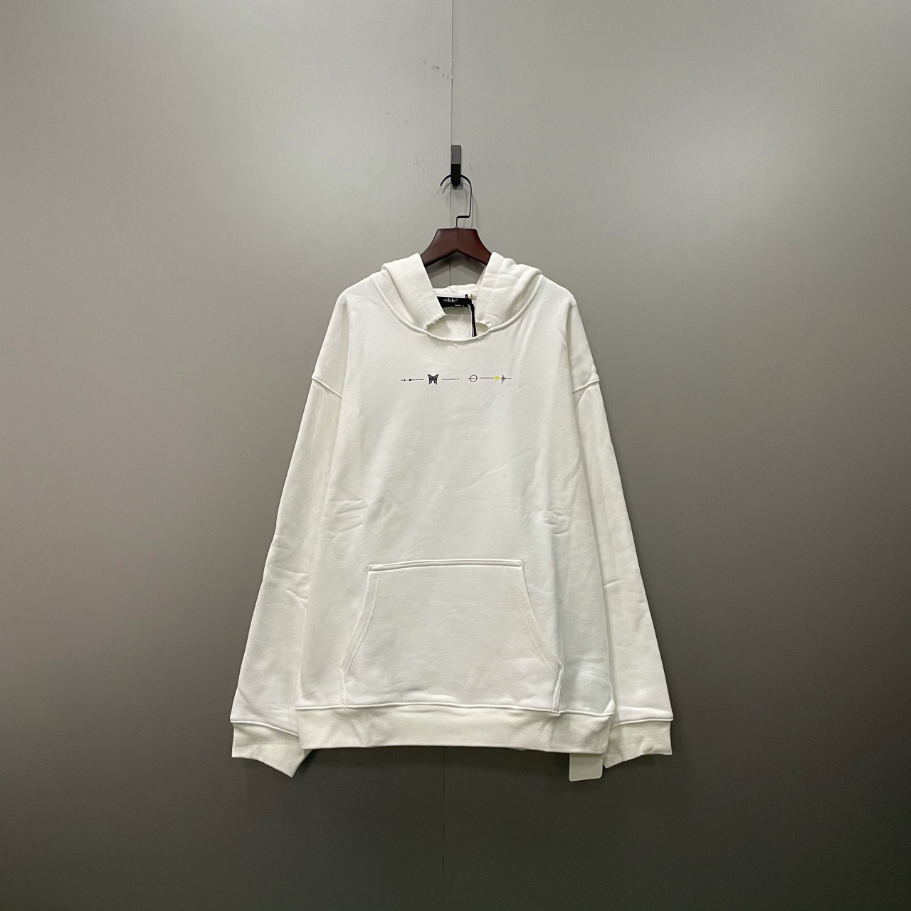 (jp) 一口价 DMC 蝴蝶印花图案帽衫 L码*16 XL码*2/全新/公价1580