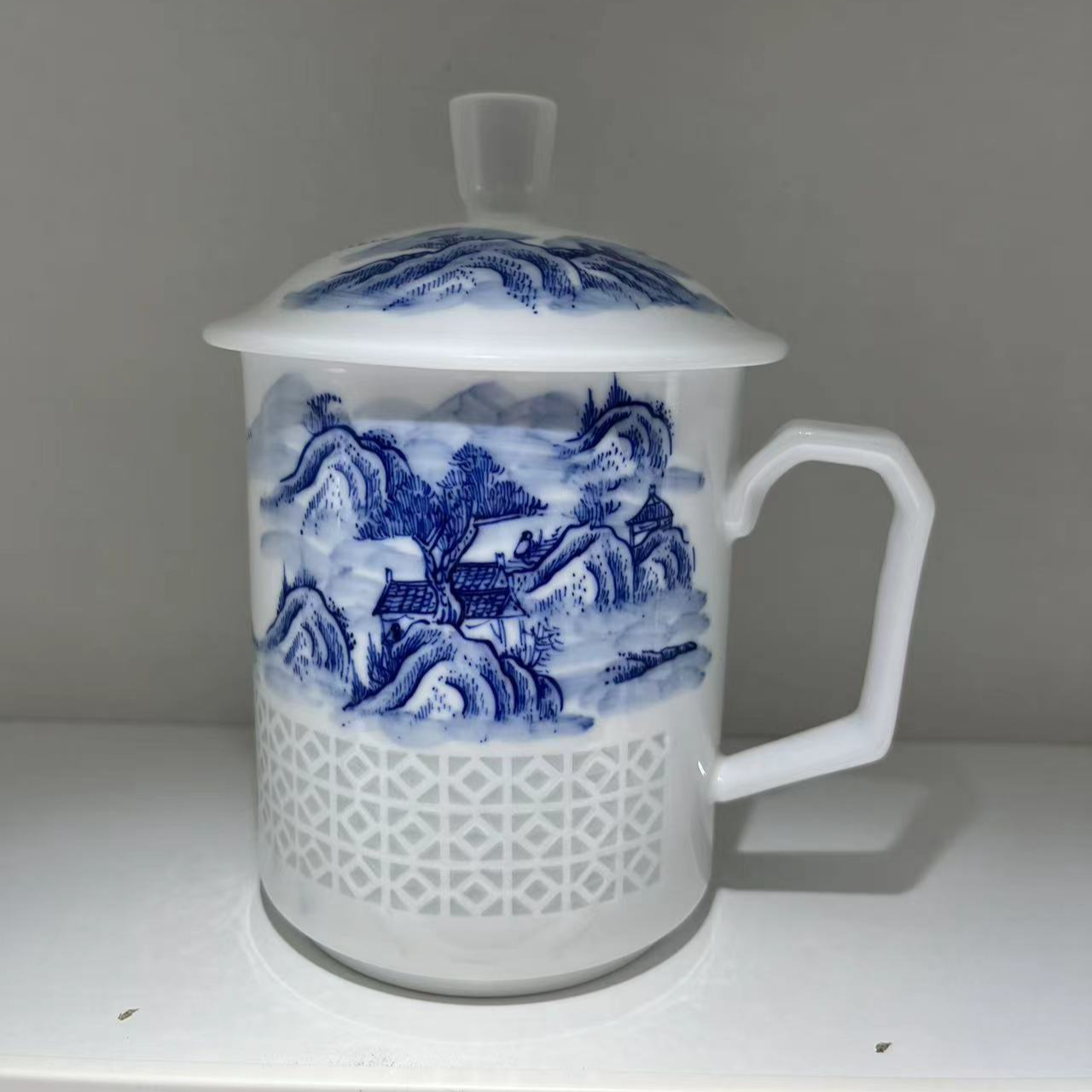 景德镇手绘青花玲珑陶瓷茶杯家用 陶瓷带盖泡茶水杯办公杯水杯