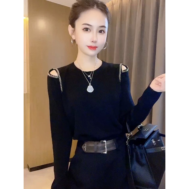 现货-显瘦洋气软糯秋冬圆领露肩针织衫女欧洲站长袖网红时尚C1-10