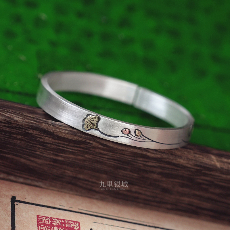 足银手镯 999纯银云南雪花银银杏叶手镯手工錾刻一叶知秋点铜镯子