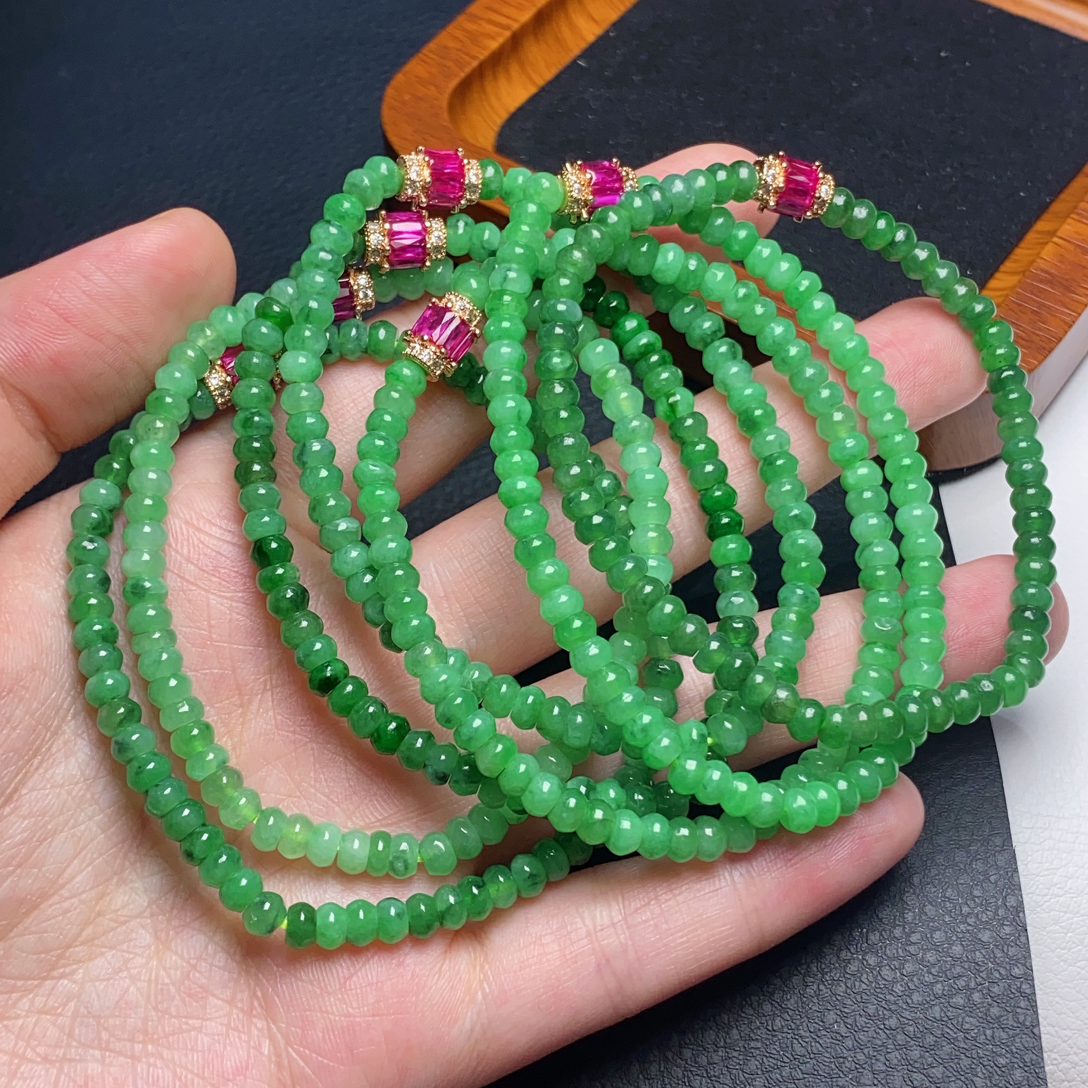 缅甸翡翠a货辣绿算盘珠手链卡4mm（多样性发其一）百搭单圈