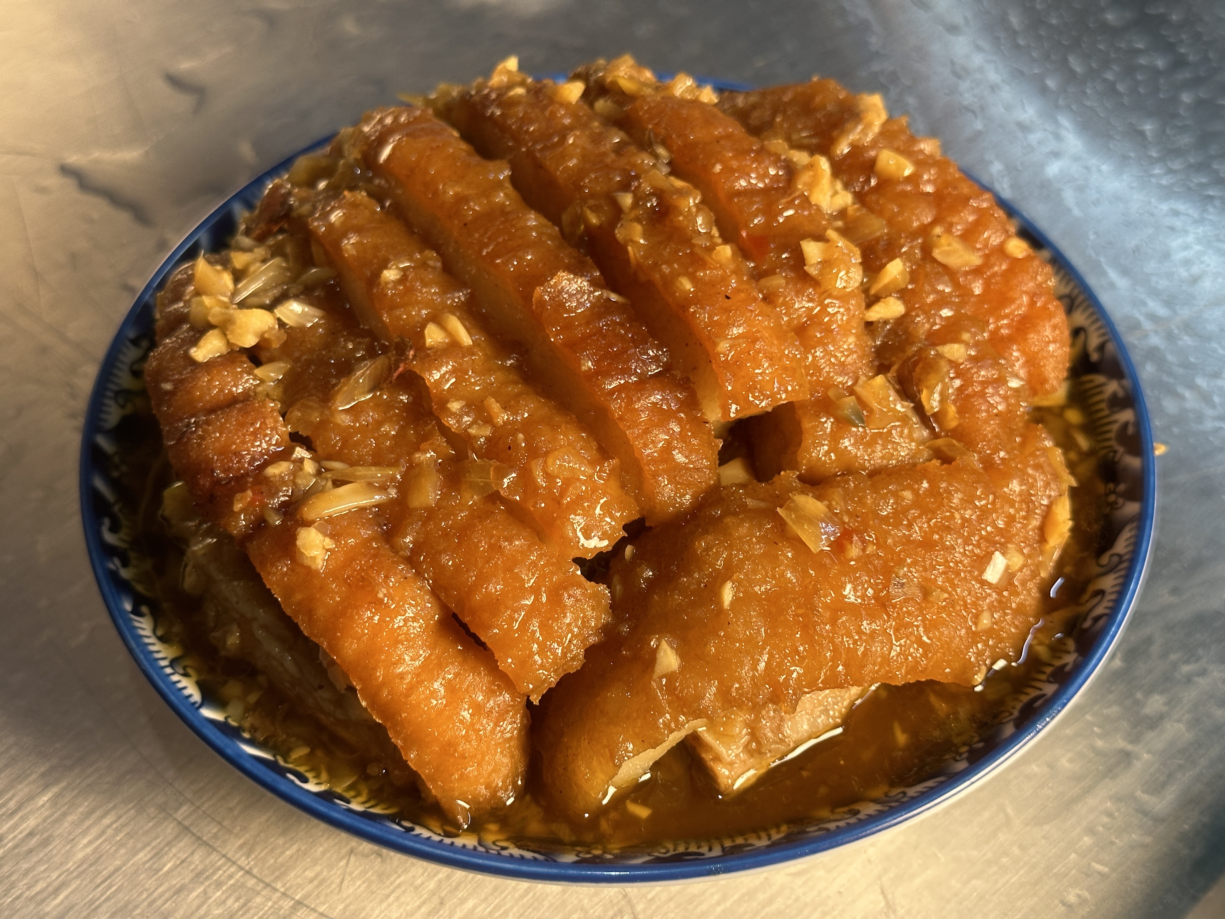 新鲜广西农家土猪扣肉五花虎皮甜酸五香酒席扣肉现炸现发