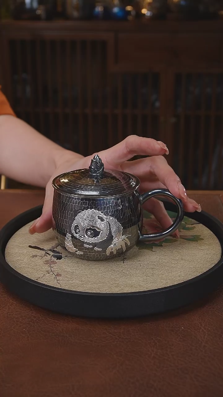 【闪购商品】足银999熊猫杯带盖竹笋款235克