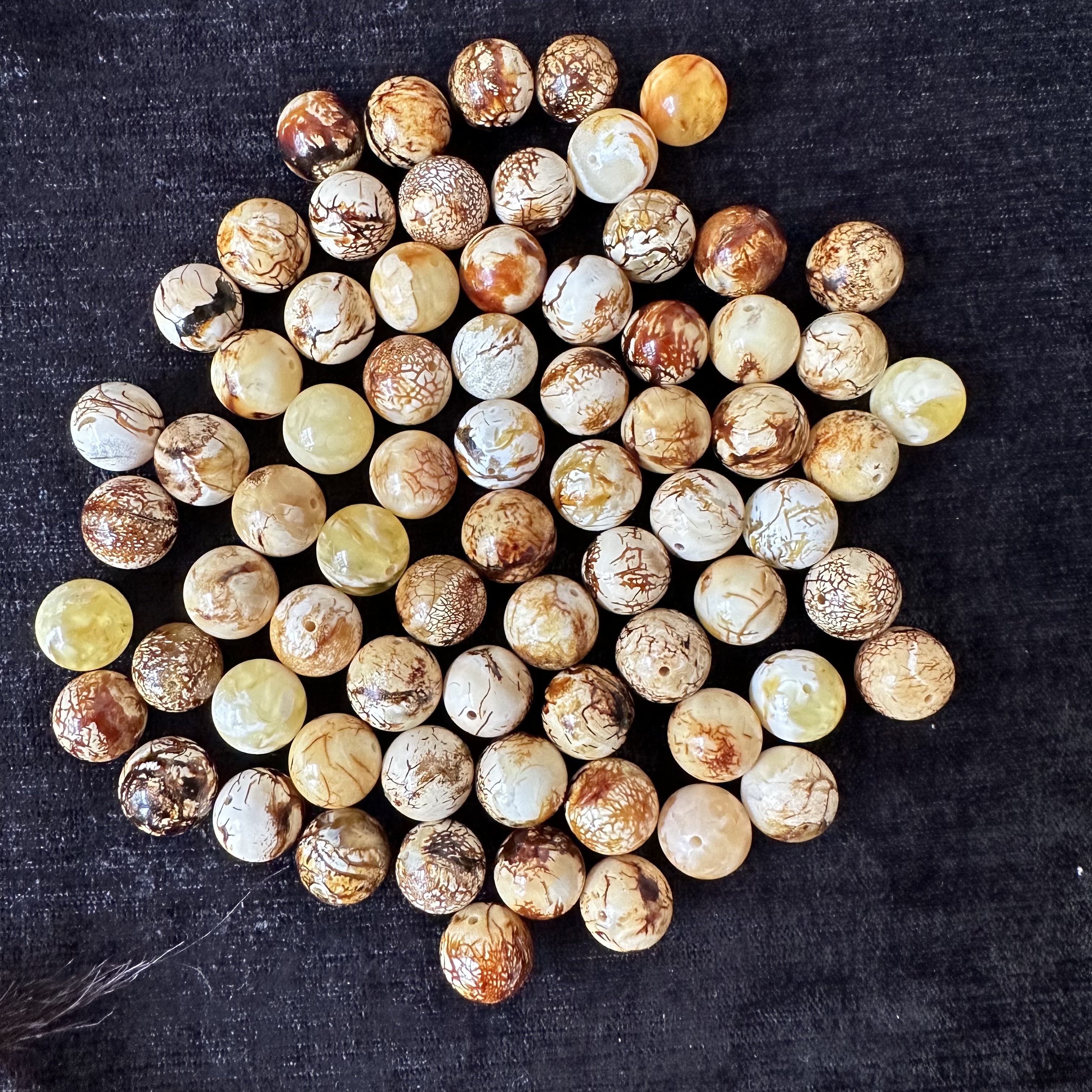 琥珀蜜蜡 沁色圆珠10-22mm 先鉴后发,多样性发货其一