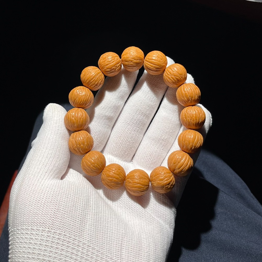 老树猴头核桃凤羽，原皮原色，水晶皮质，原装无休