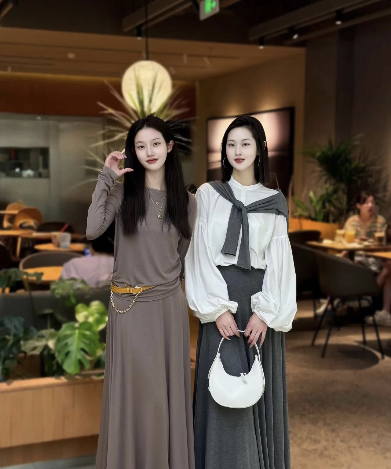 垂感气质百搭美学半身裙1200386