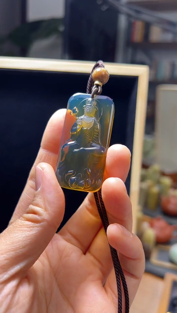 【闪购商品】琥珀颈饰未镶嵌观音吊坠