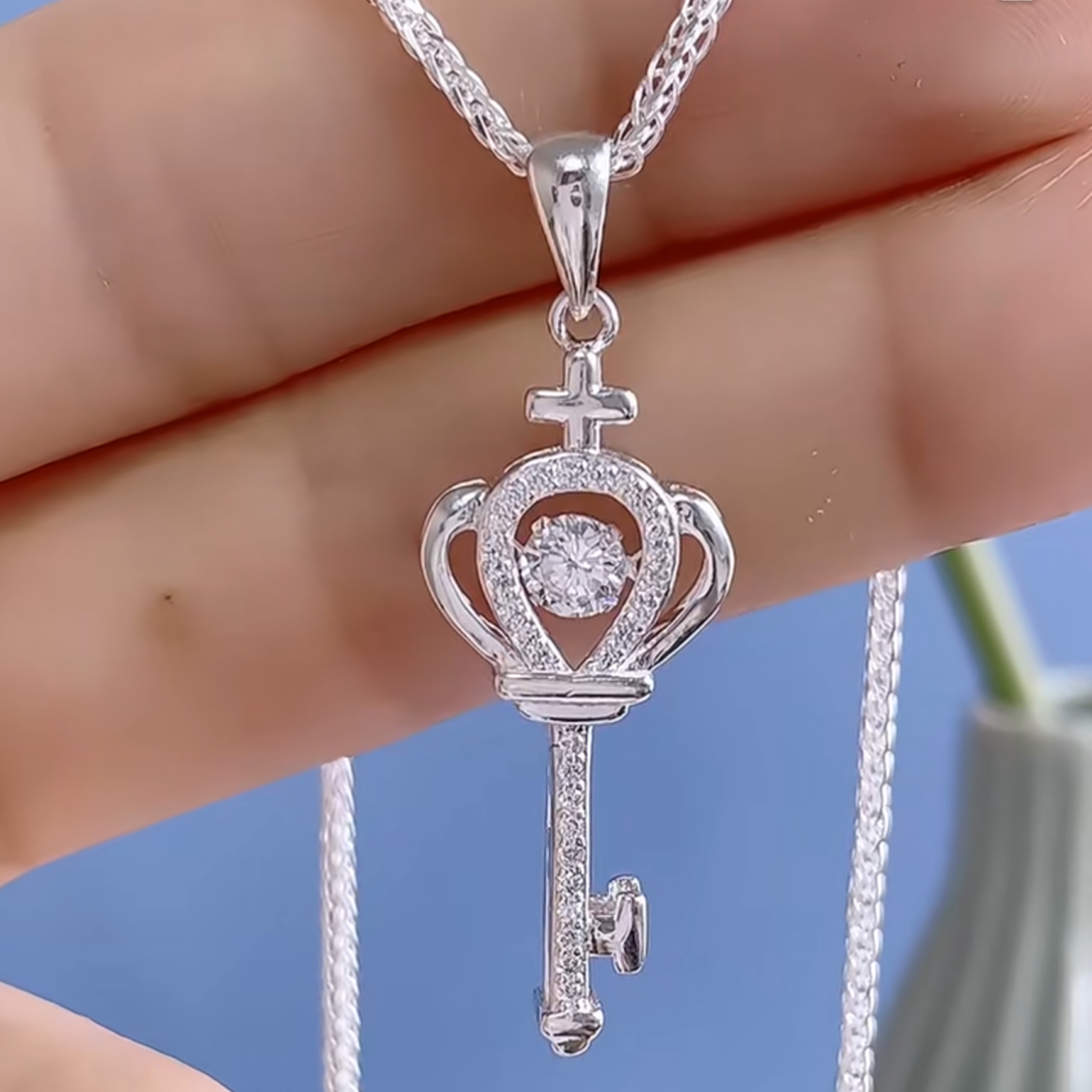 坠链均足银合成锆石 足银灵动皇冠钥匙项链