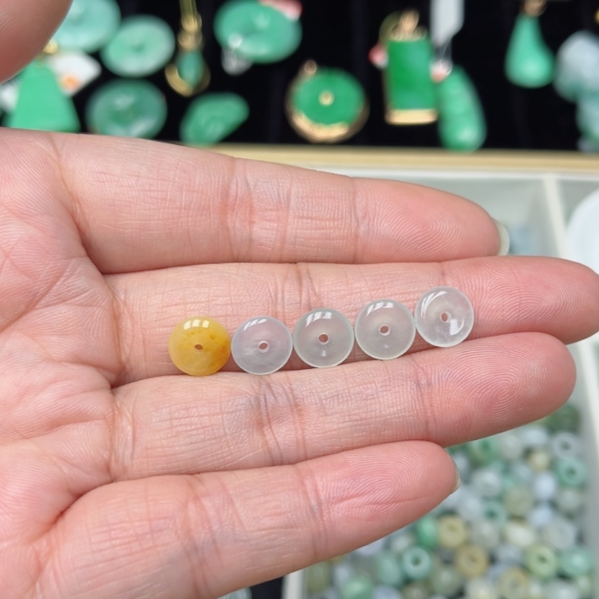 【闪购商品】翡翠颈饰未镶嵌莫*离定制