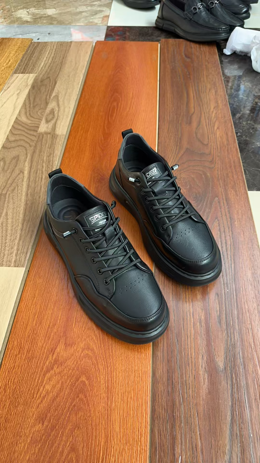 0077秋冬季新款运动休闲男皮鞋