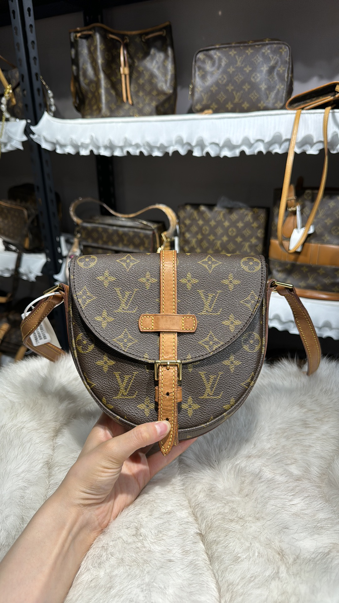95新 LouisVuitton/路易威登 全原小号盾牌中古款LY