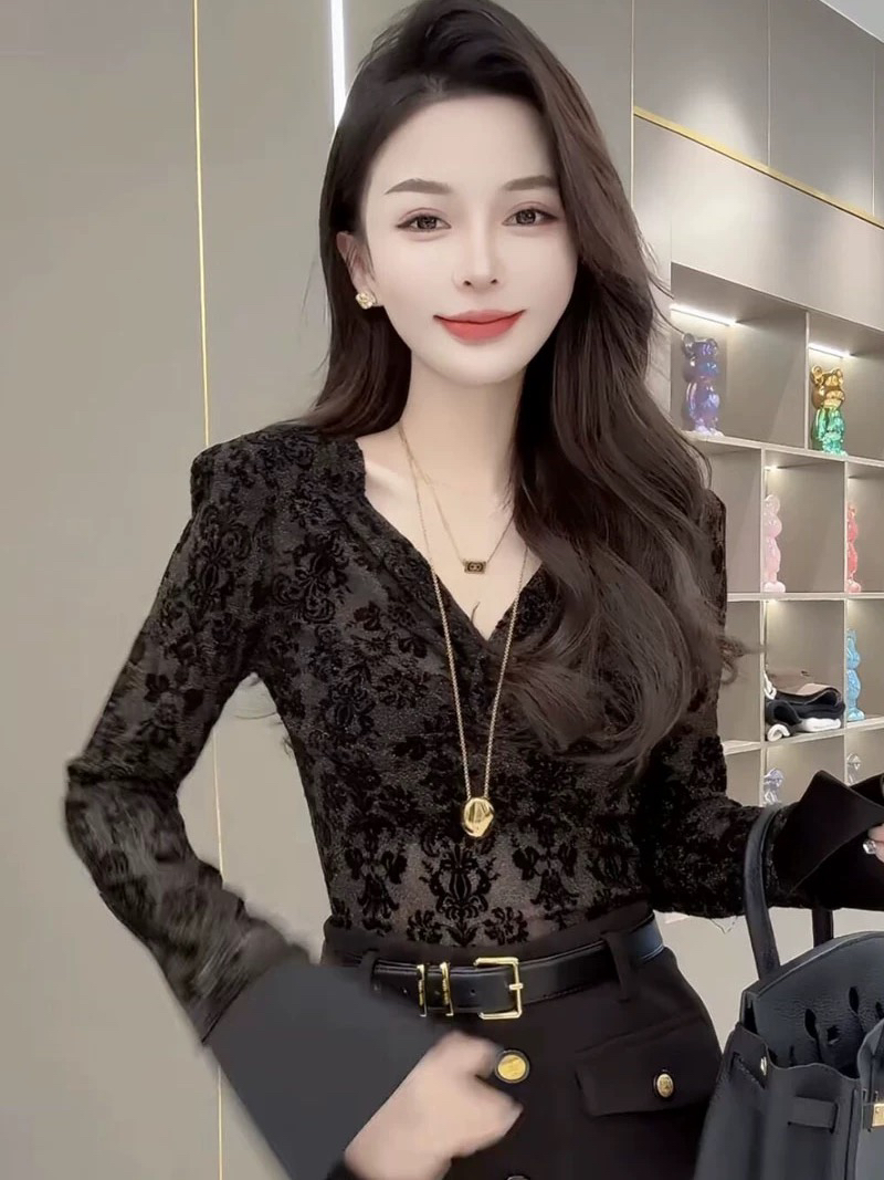 【葡萄家】轻奢设计感v领碎花长袖新款气质修身网红洋气炸街女装