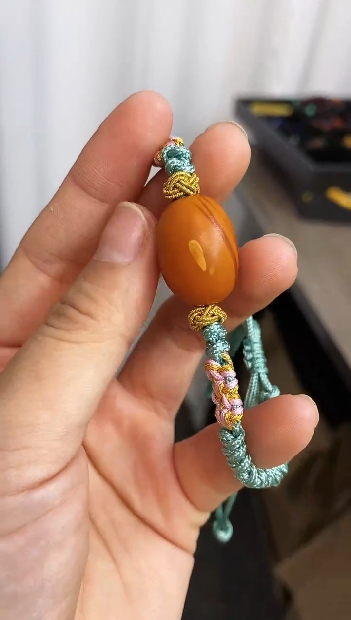 【闪购商品】琥珀裸石未镶嵌1
