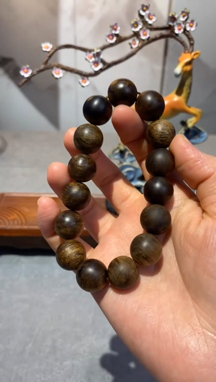 【闪购商品】沉香手串白棋沉水单圈Q14420211