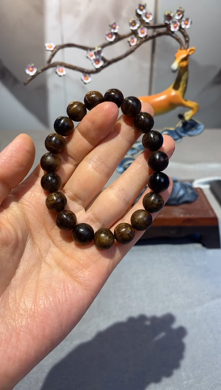 【闪购商品】沉香手串白棋沉水单圈Q10350288