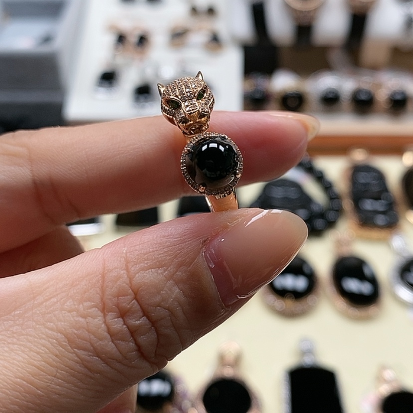 【闪购商品】翡翠戒指18K金镶嵌✨*