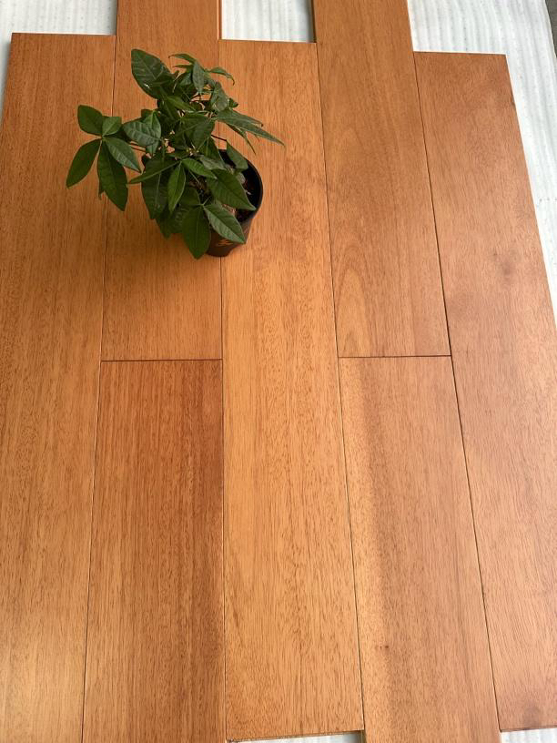 全新纯实木地板番龙眼