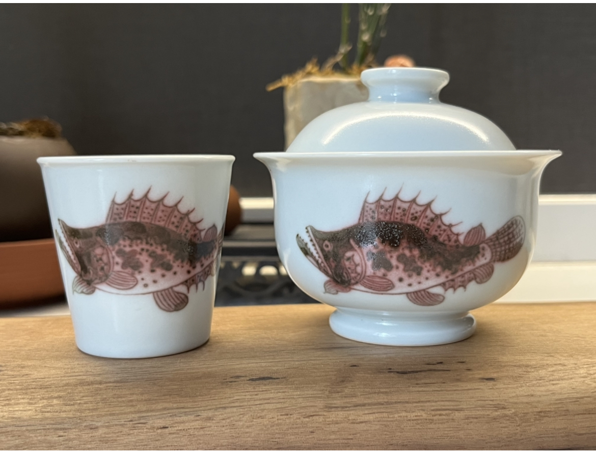 小布袋釉里红盖碗+小可乐杯 纯手工手绘