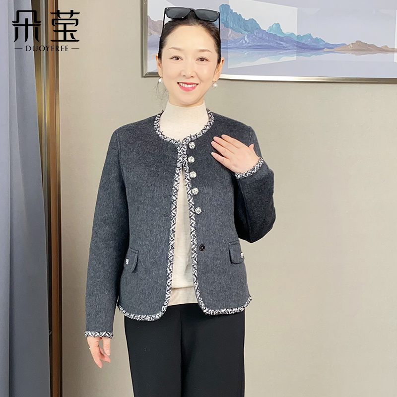 洋气妈妈春装外套2025新款中年女装小个子气质短款开衫