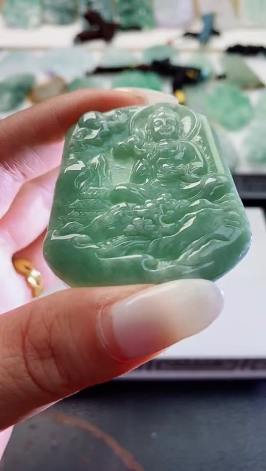 【闪购商品】翡翠吊坠(不含链)未镶嵌1