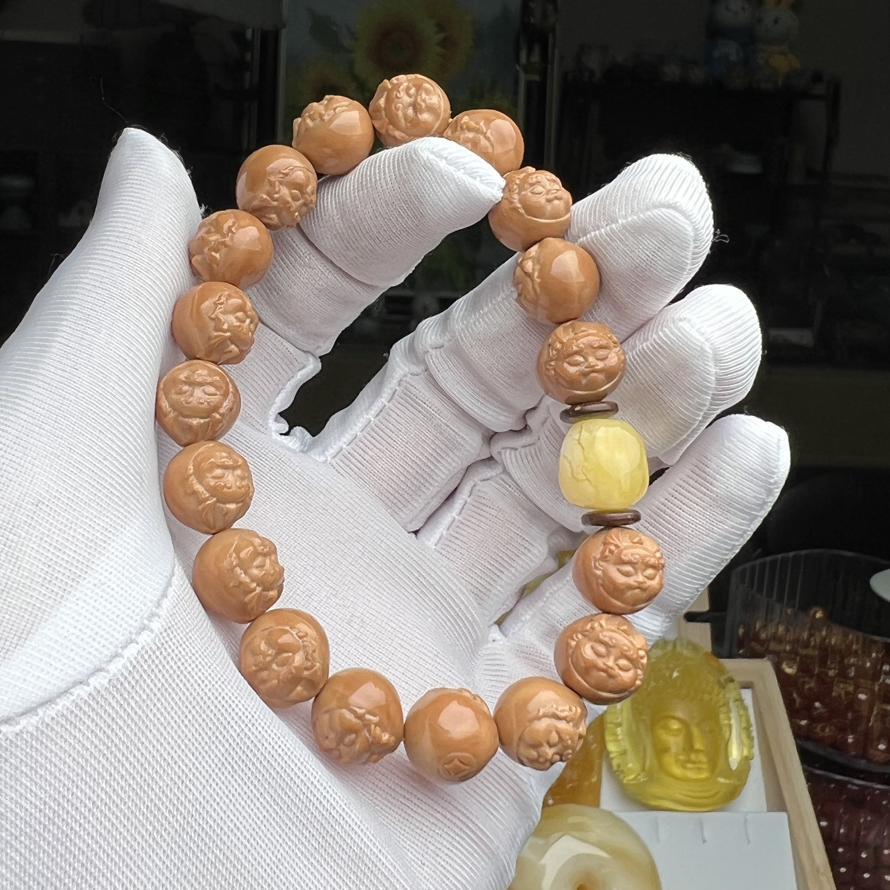 蒸蒸日上小龙包猴头核桃雕刻龙宝宝搭配蜜蜡手串