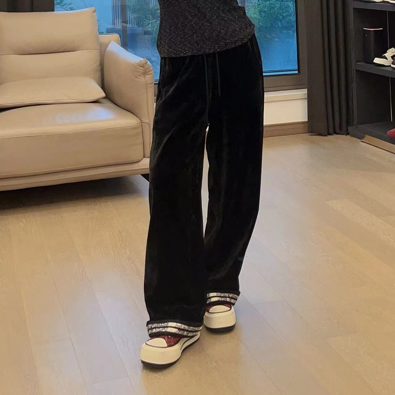 【深圳货】显高级丝绒裤2024新款宽松休闲百搭直筒阔腿裤 