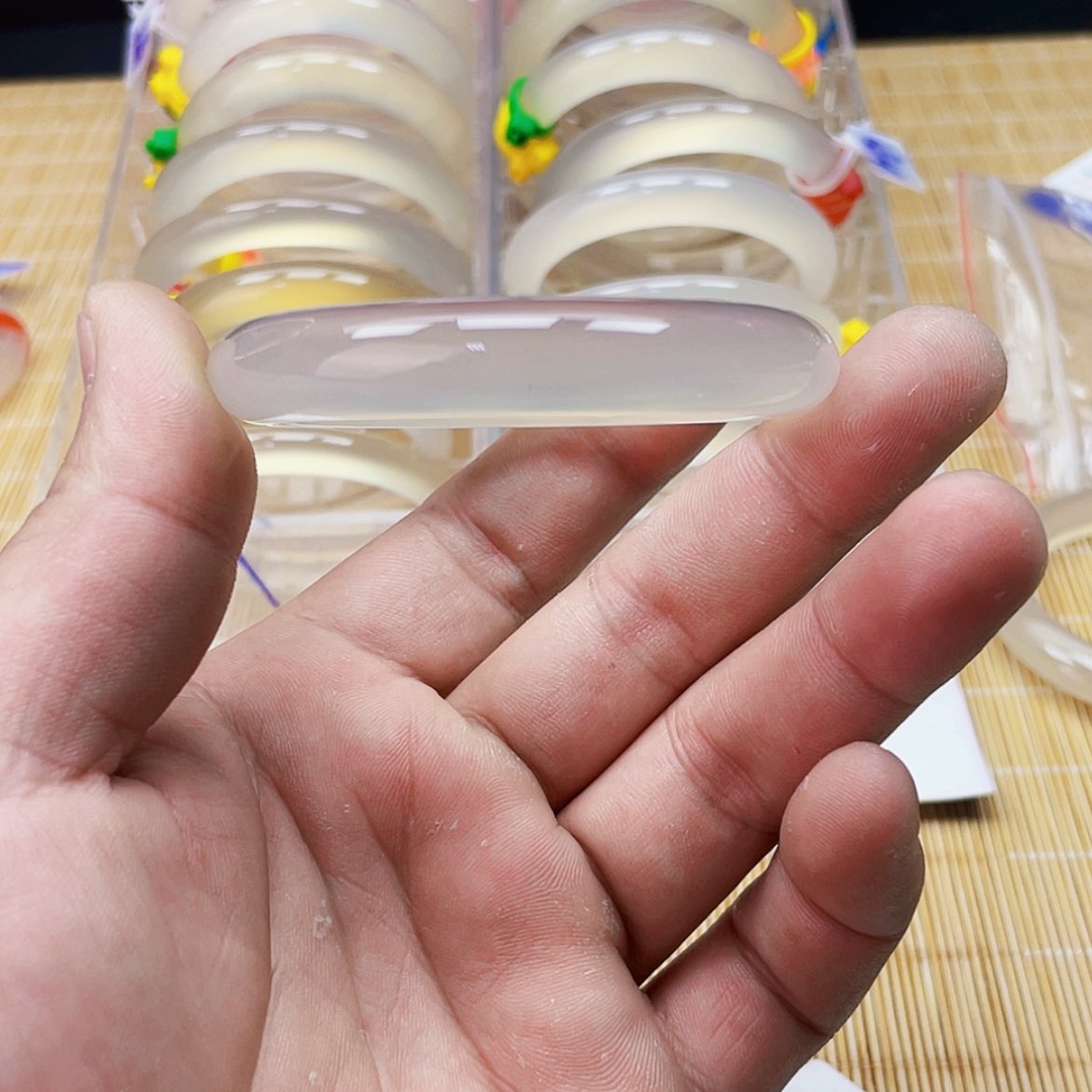 【闪购商品】玛瑙/玉髓手镯未镶嵌扬*扬