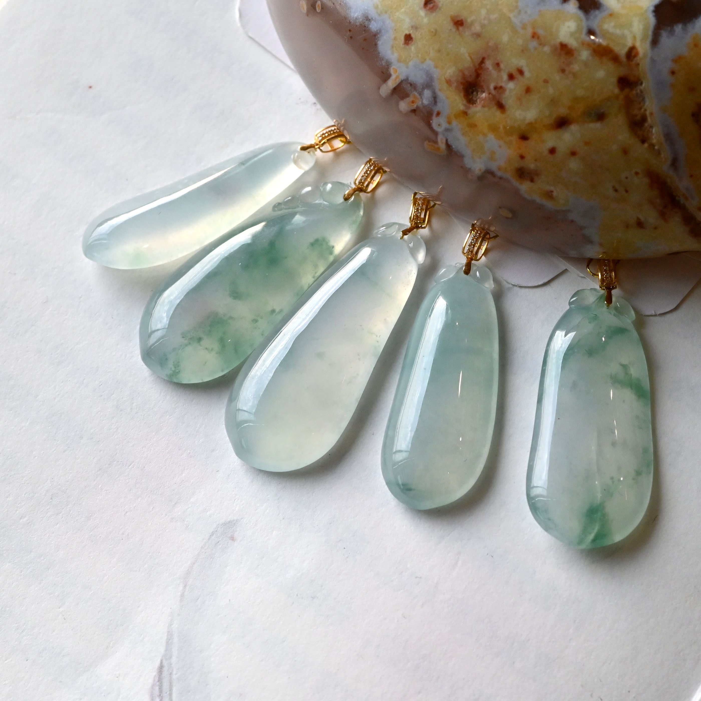 天然缅甸翡翠冰种飘绿福瓜吊坠女士镶嵌绿色精美时尚气质SC-34