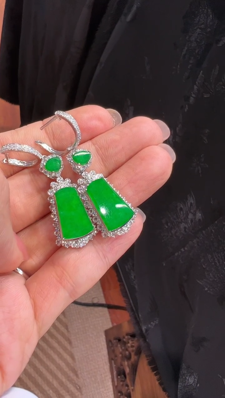 【闪购商品】翡翠耳饰18K金镶嵌耳坠