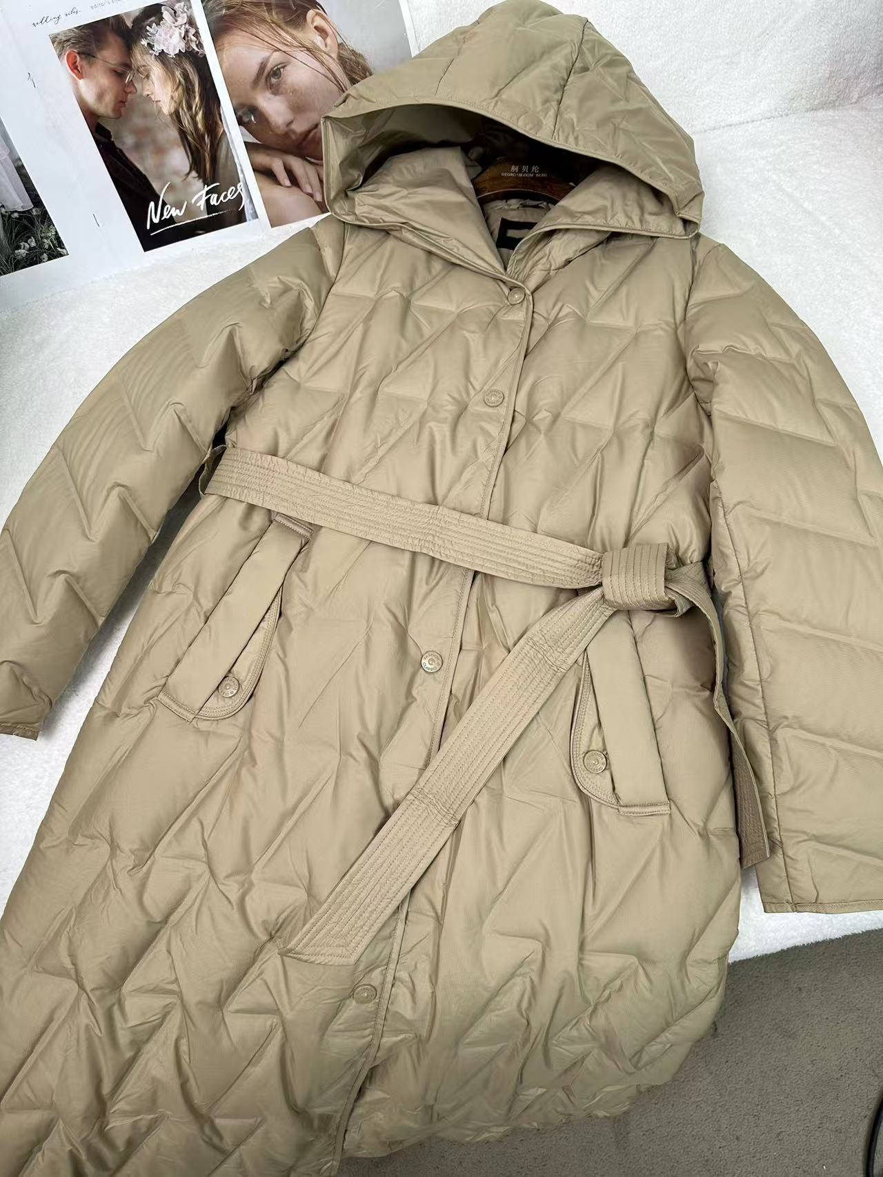 冬季新款时尚百搭高级感长款连帽羽绒服H1863