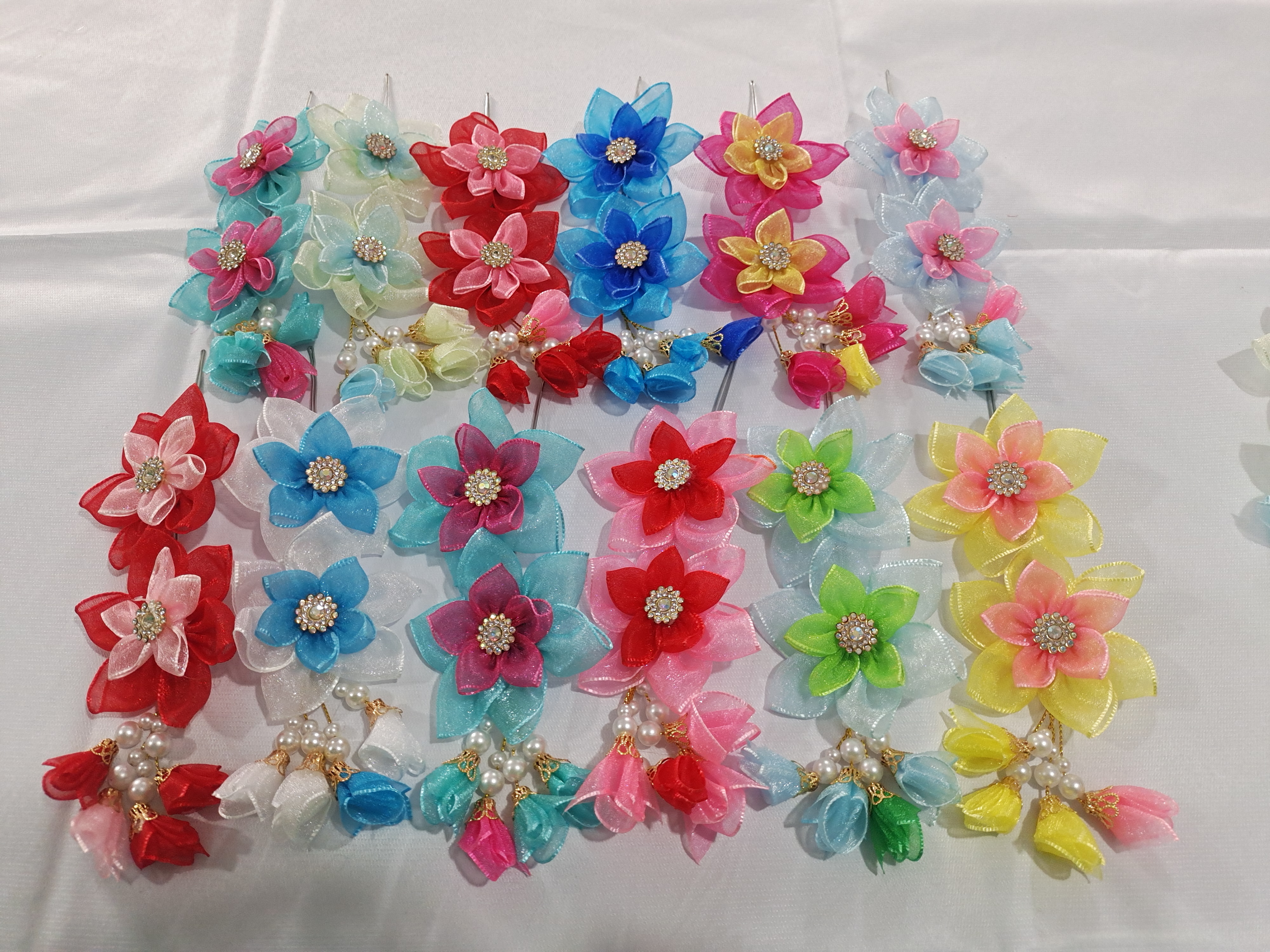 戏曲花旦丫环头饰边花