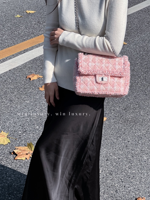 95新 Chanel/香奈儿 粉白少女2.55毛呢雾面银扣斜挎包20开带卡