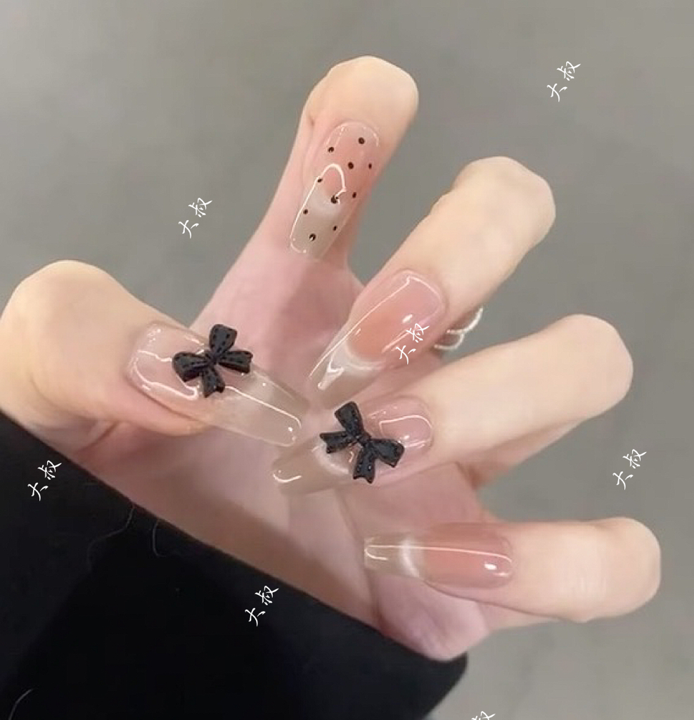 赫本蝶舞 纯手工穿戴美甲猫眼蝴蝶结复古轻奢显白可反复使用