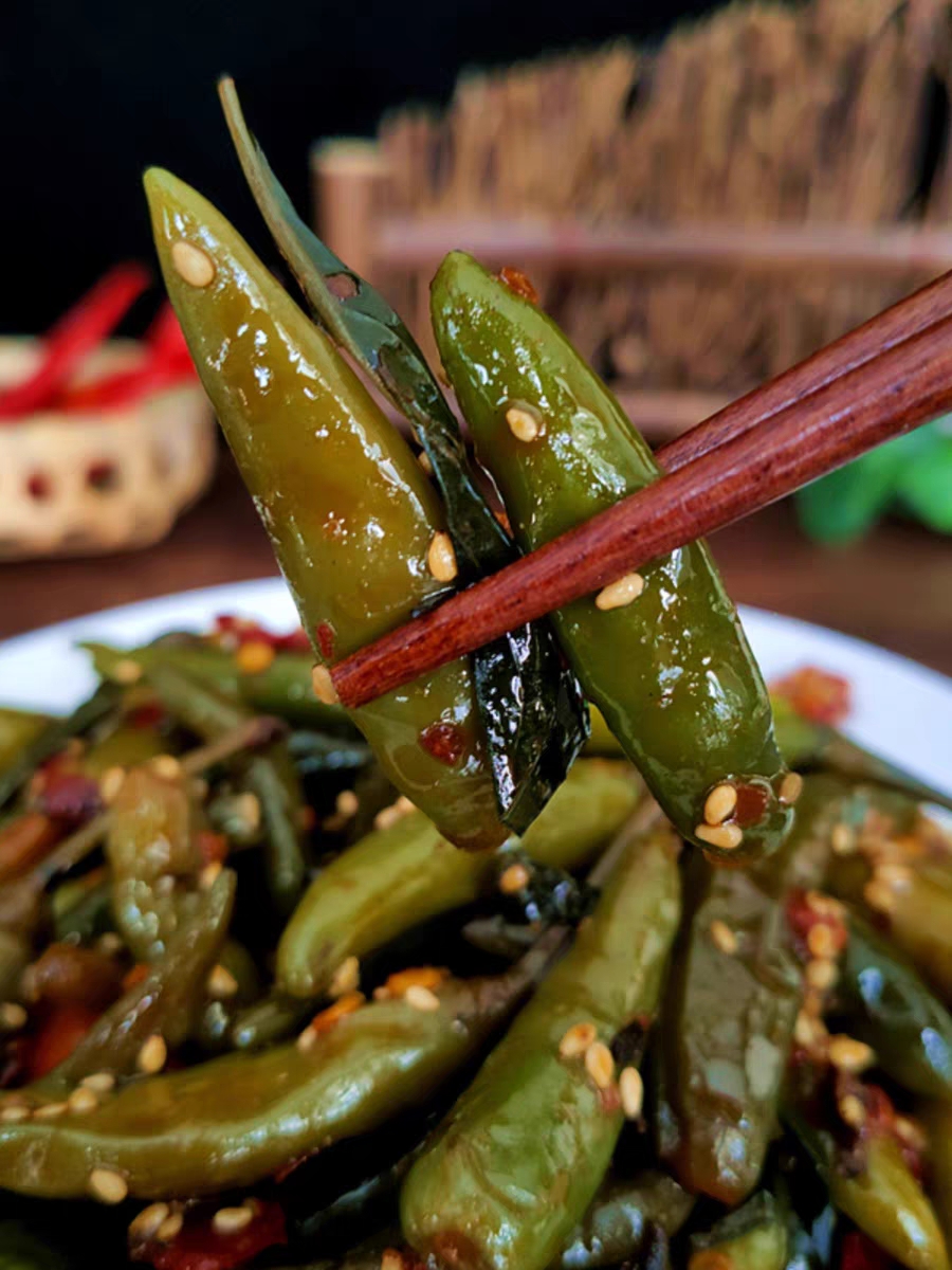 红油小尖椒朝天椒东北辣椒咸菜酱油树椒泰椒小米辣下饭菜泡菜