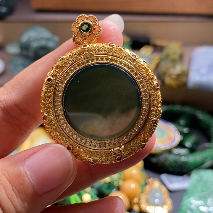 翡翠颈饰未镶嵌保真天然A货翡翠