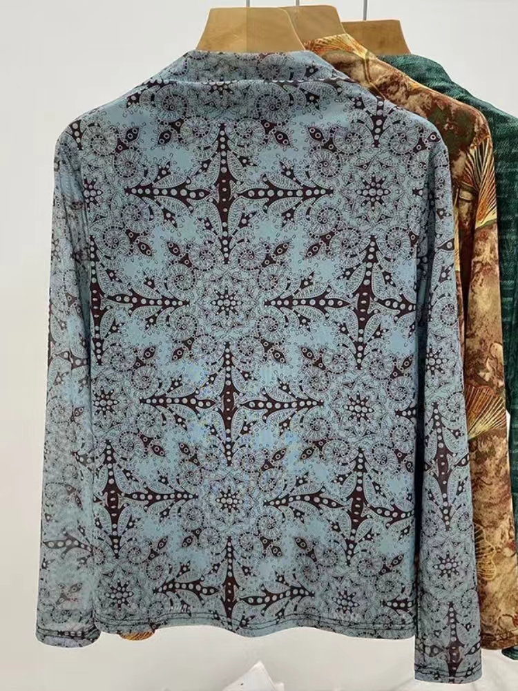 【现0379号 黑色V领上衣】--姐妹服装2店