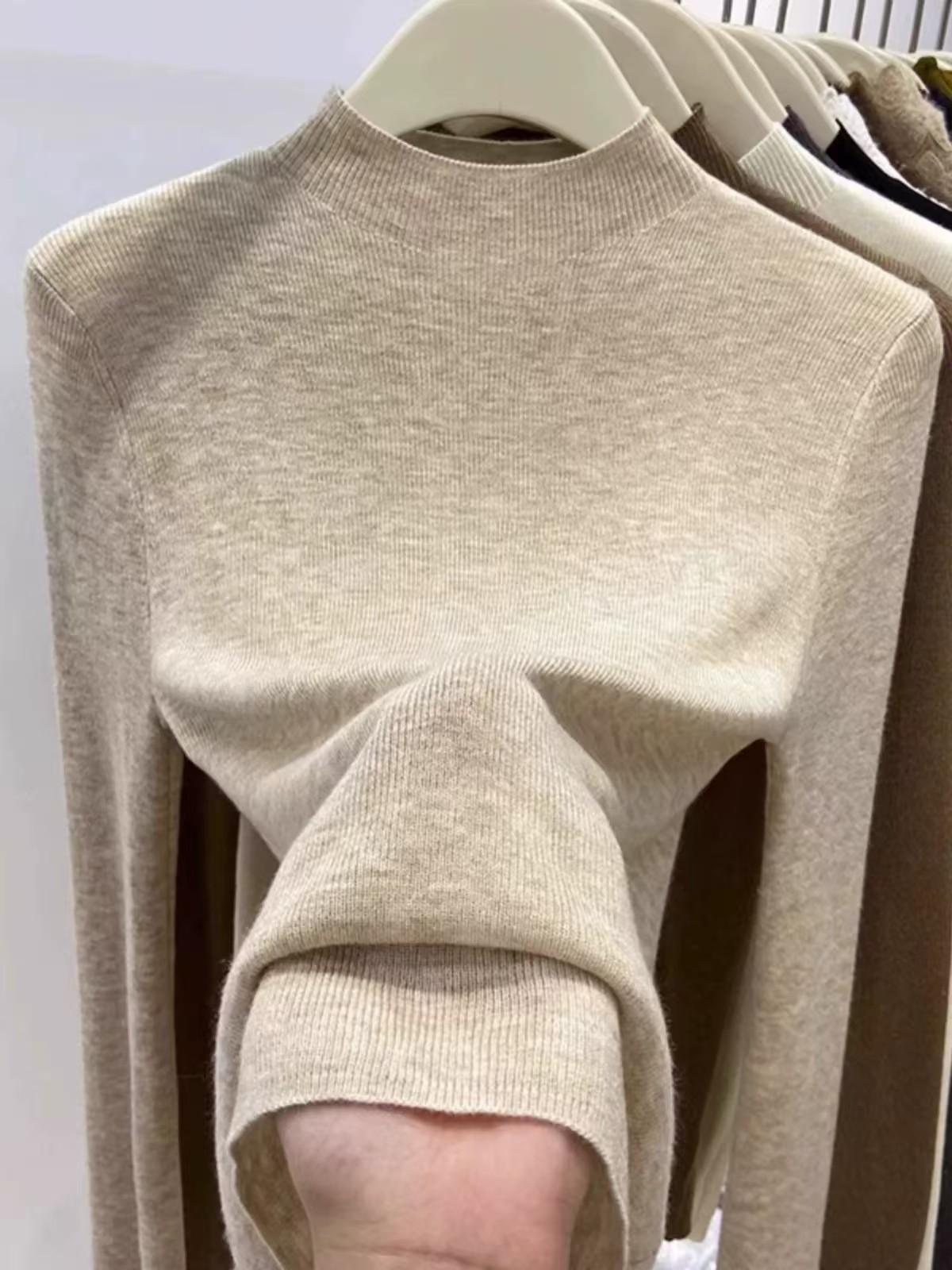 【现5842号 黑色毛衣】--姐妹服饰2店