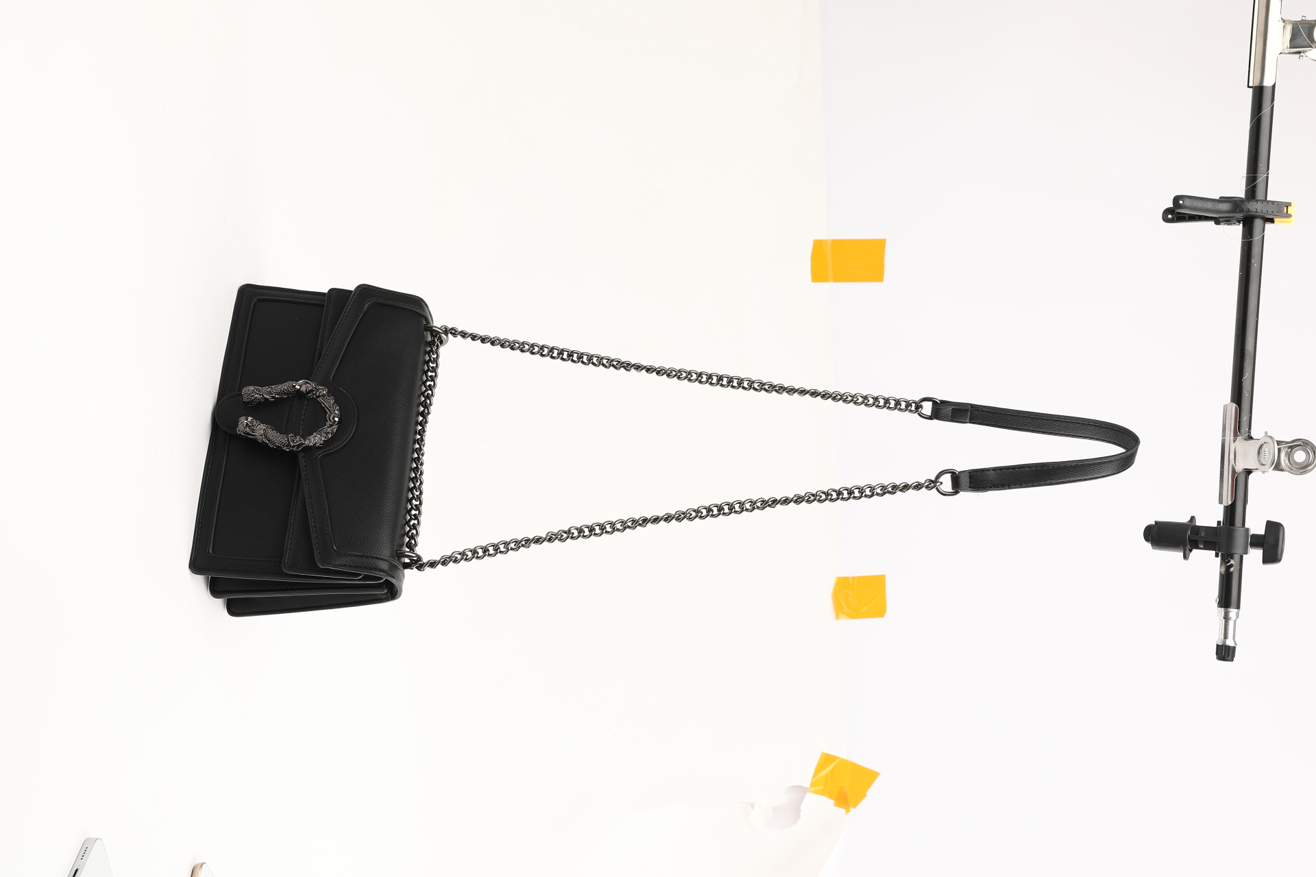 商品编码P001--P020包包