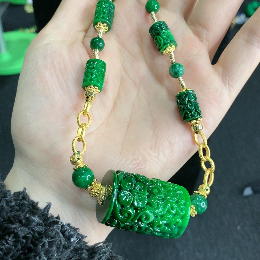 【闪购商品】翡翠颈饰未镶嵌